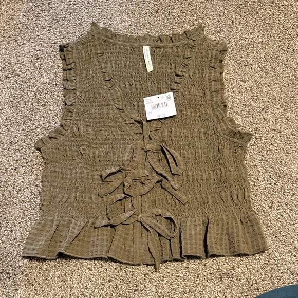 American Eagle Outfitters Olive Green Smocked Tie-Front Camisole - Picture 1 of 5